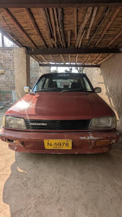 DAIHTSU CHARAD 1984