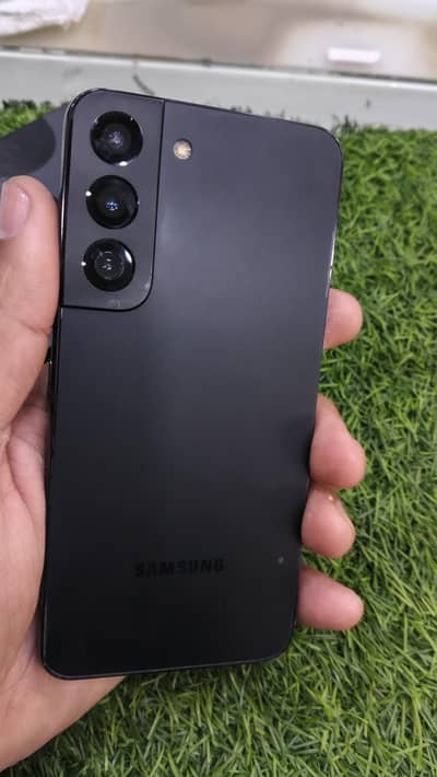 SAMSUNG S22 8GB 256GB