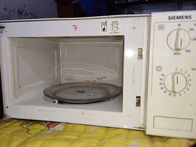 SEIMENS MICROVAVE OVEN