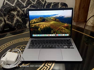 Apple Macbook Air 2020, M1 Chip, 256GB SSD, 8GB Ram Magic keyboard