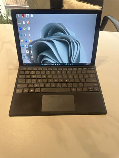 Microsoft Surface Pro 4 | 16 Gb hdd 512 Gb ram