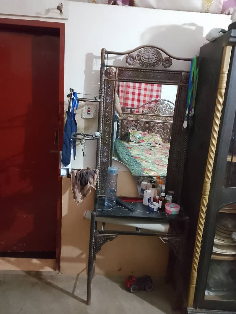 Iran Devider & Dresing 0