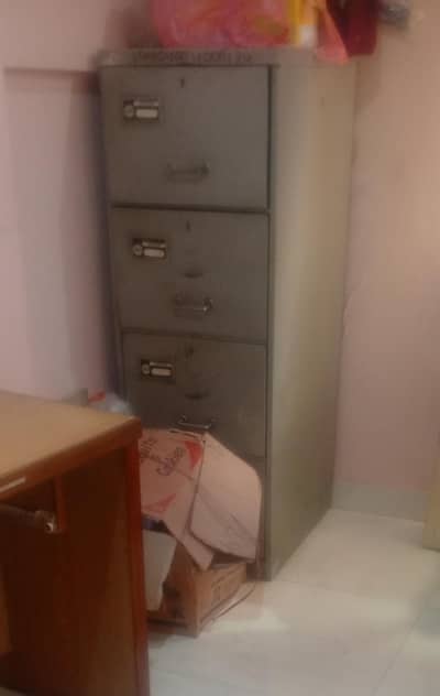 12000 Steel Almera 4 Boxes very good condition