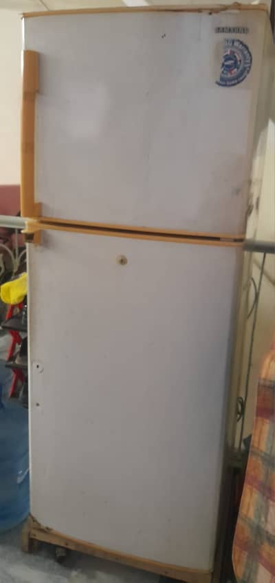 samsung used fridge medium size