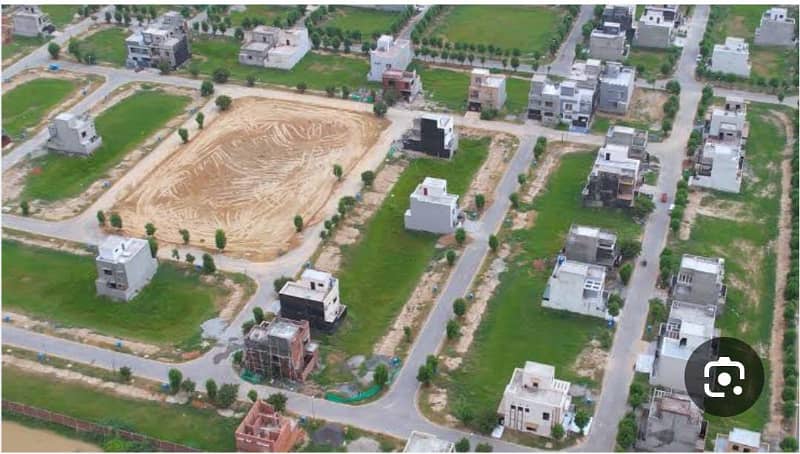 24 Marla solid Sunface plot for sale 7