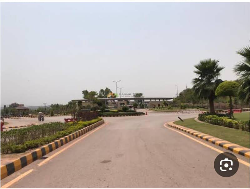 24 Marla solid Sunface plot for sale 8