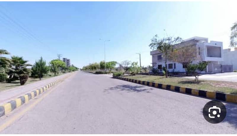 24 Marla solid Sunface plot for sale 9