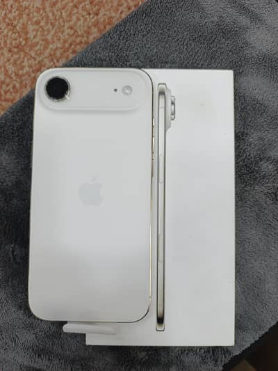 256 gb light gold colour