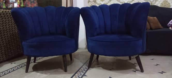 blue sofa chairs