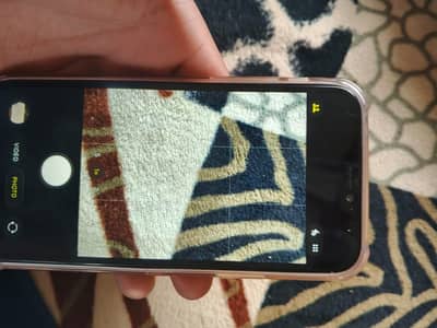 iphone 11 pro factory unlock  non pta (face id trutune working )