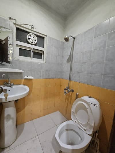 One bed unfurnished apartment available for rent in Islamabad markez