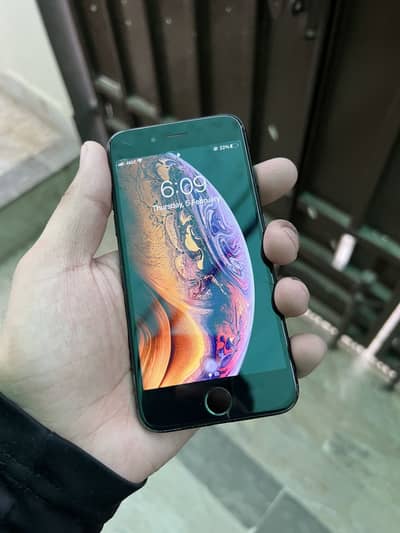 IPhone 7 Urgent sale