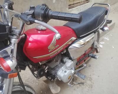 Karachi registration Honda cg 125 model 2020 Genuine condition yb ybr
