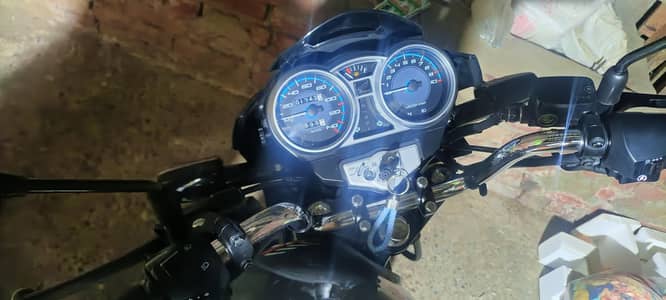 Honda CB150 For sell new condition