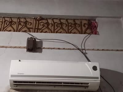 Dawlance split 1.5 ton air conditioner 10by10 condition all okay