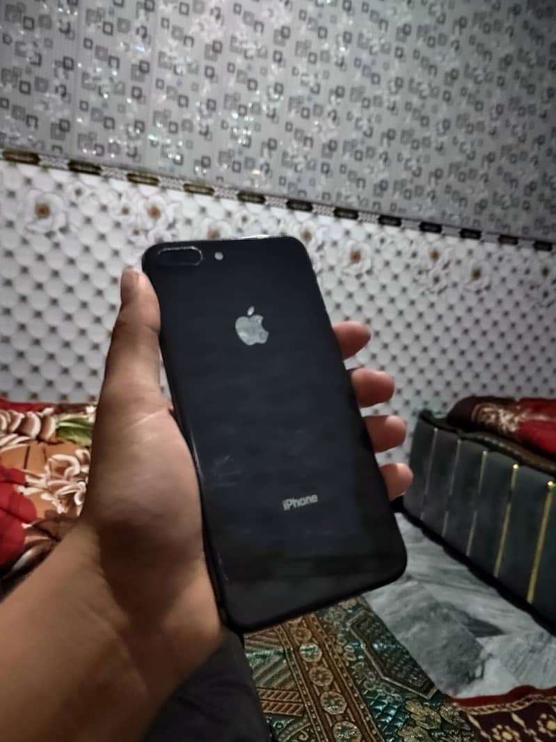 Iphone 8 plus 1