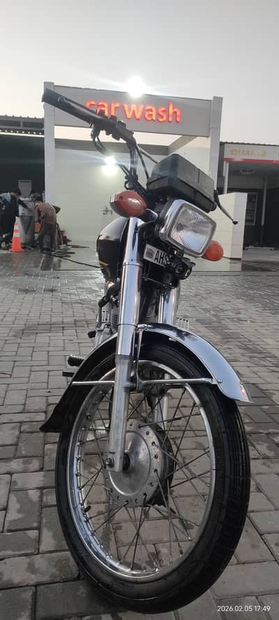 Honda 125 se . new tire . new battery. new seat.