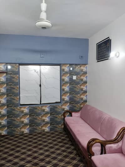 5 SEATER SHESHAM WOOD MASTER MOLTY FOAM BRAND NEW