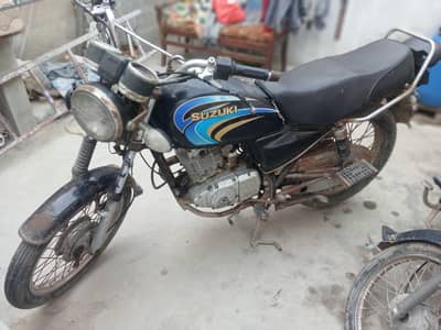 Suzuki GS 150 2012 Model