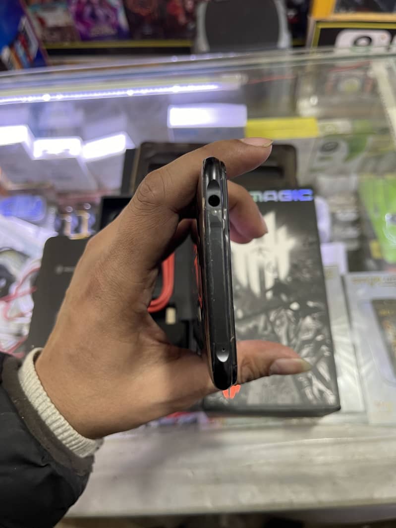 Redmagic 7 ghost edition 8