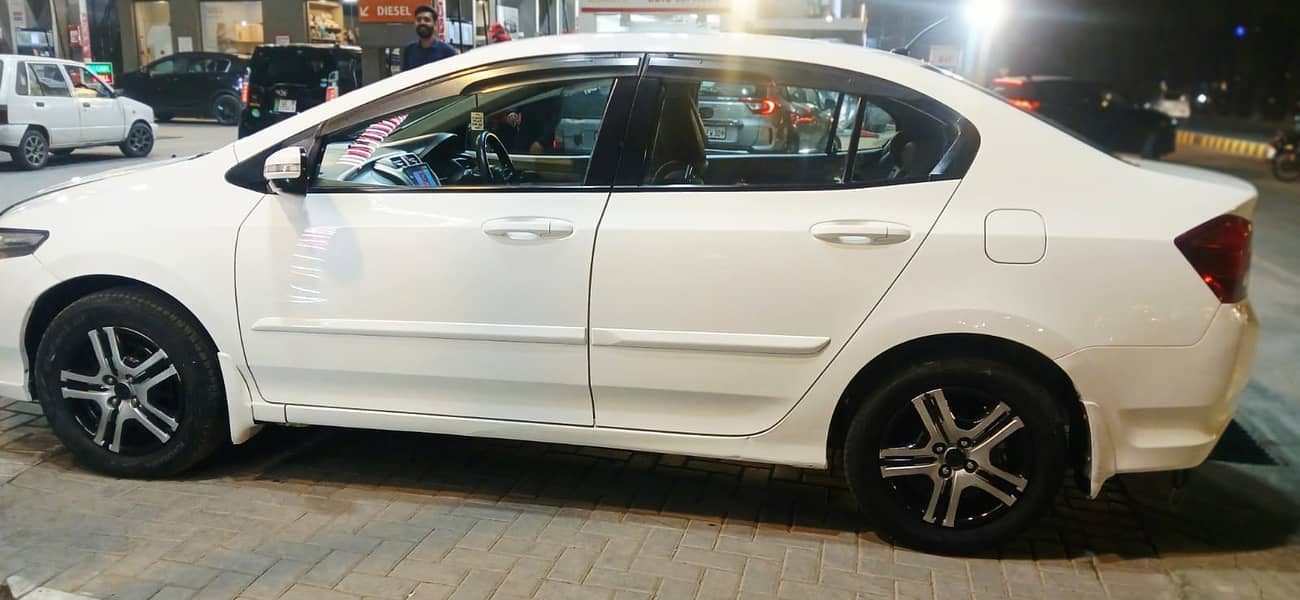 Honda City IVTEC 2018 | Honda City | City Car For Sale - Cars - 1111094766