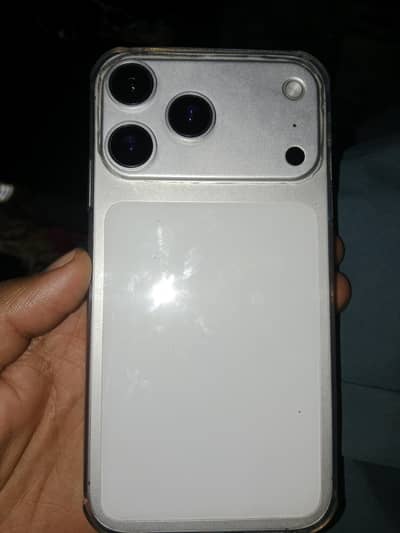 iphone XR converted 17 pro max