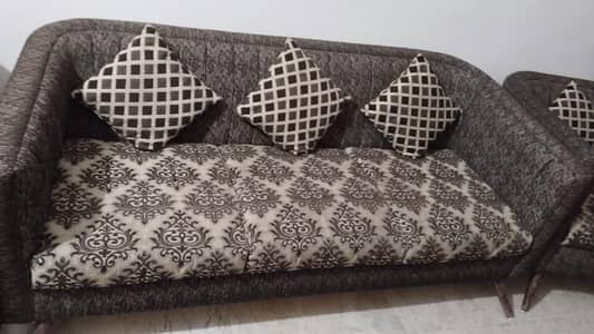 5 Seater Sofa Set like new