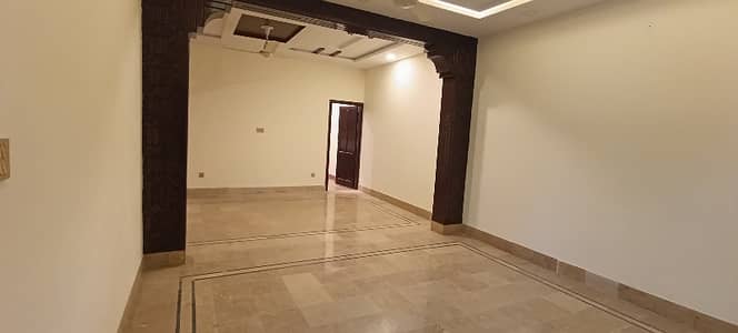 G-11 Real Pics 25 - 60 beautiful full house near markaz and main double road