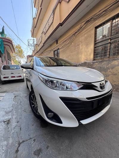 Toyota Yaris Ativ MT 1.3 for Sale