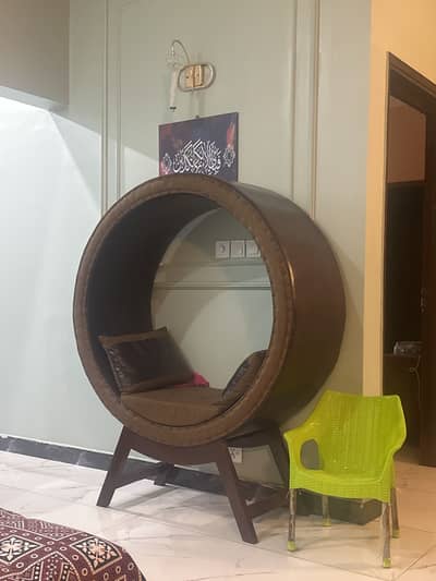 Round sofa