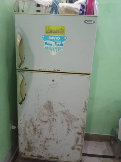 Sanyo refrigerator for sale