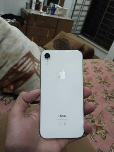 I Phone XR 64gb