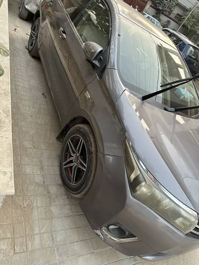 Toyota Corolla Altis 1.6 Automatic 2015 Family Used Karachi