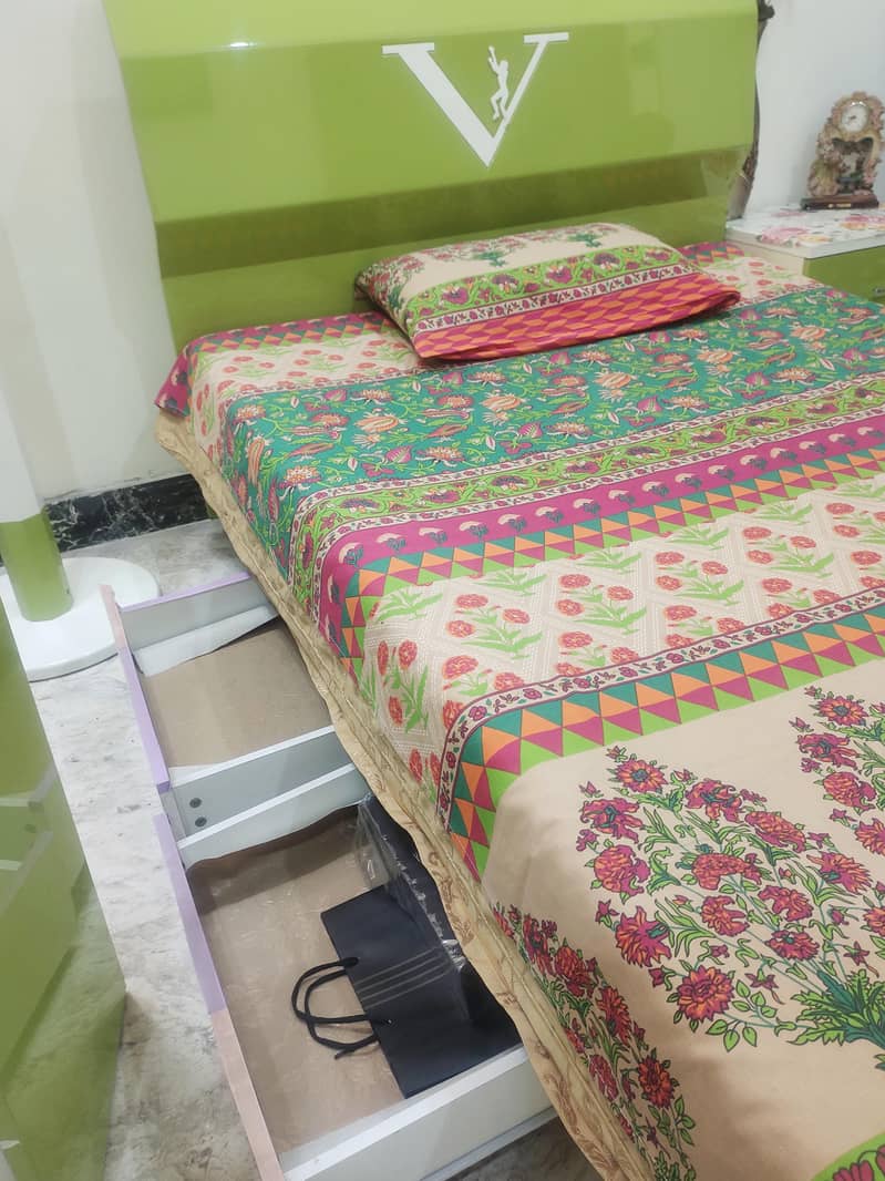 bed/single bed/side table/study table/serving table/hanging stand 6