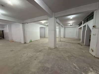 FOR RENT 2200 sqft Open Hall Basement for Storage F_8/3