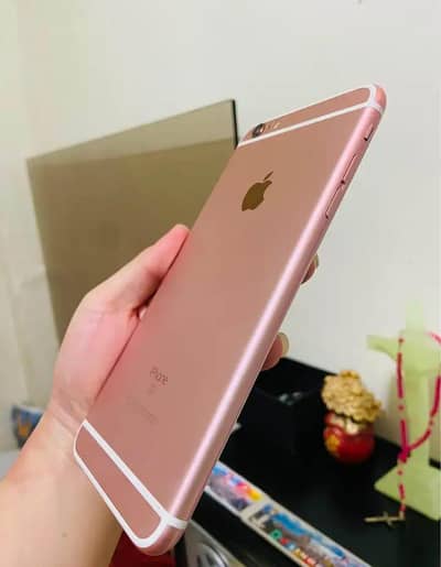 I phone 6s plus 128 GB My WhatsApp Number 0331*7012*635
