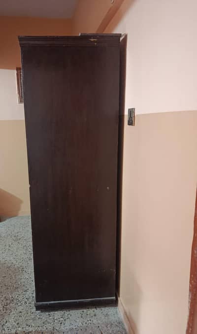 Almirah for sale in good condition