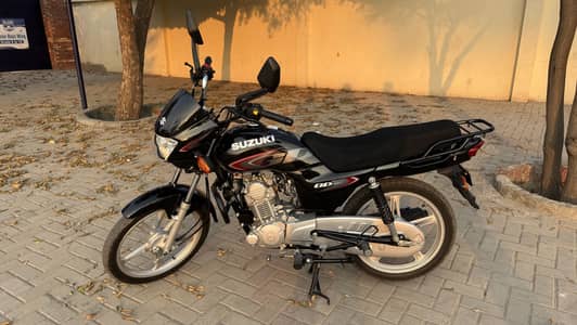 Suzuki GD110 Black Colour
