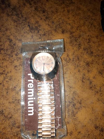 Male And Female Wrist Watches Available For Sale Throughout Karachi