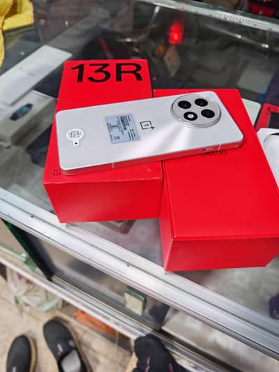 OnePlus 13R Indian global 16.512