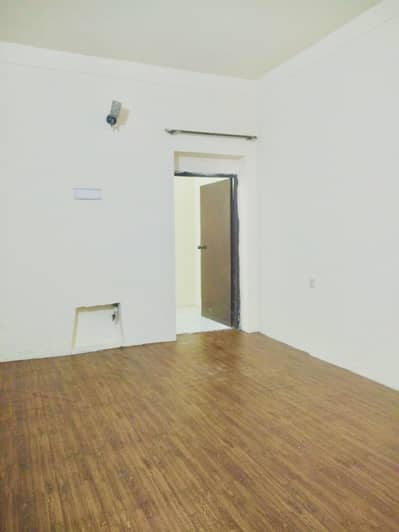 House for rent Gulbahar colony near  Hardees, Macdonalds