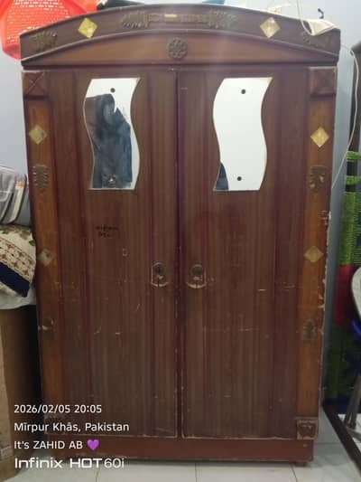 Solid Wood Almirah / Wardrobe for Sale – Spacious & Durable