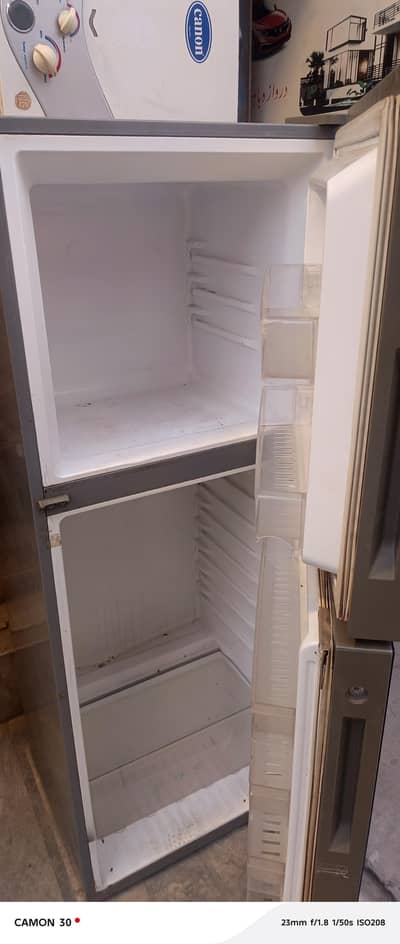 Haier frig frish Kindishen glass door  original campriser