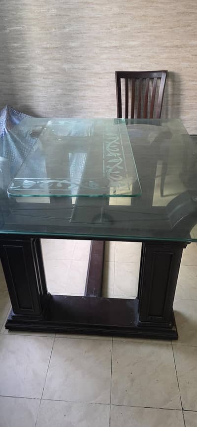 Dinning Table & Chairs for Sale