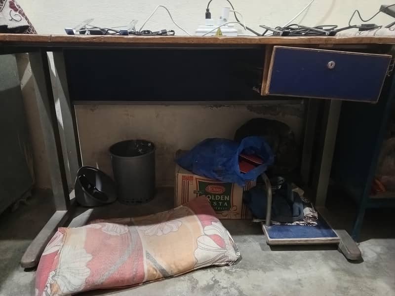 Best Strong Computer Table for Study 1