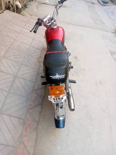 LUSH CONDITION BIKE ALL DOCUMENTS CLR  PHONE 313/7731911