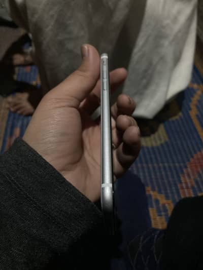 iPhone SE pta approved