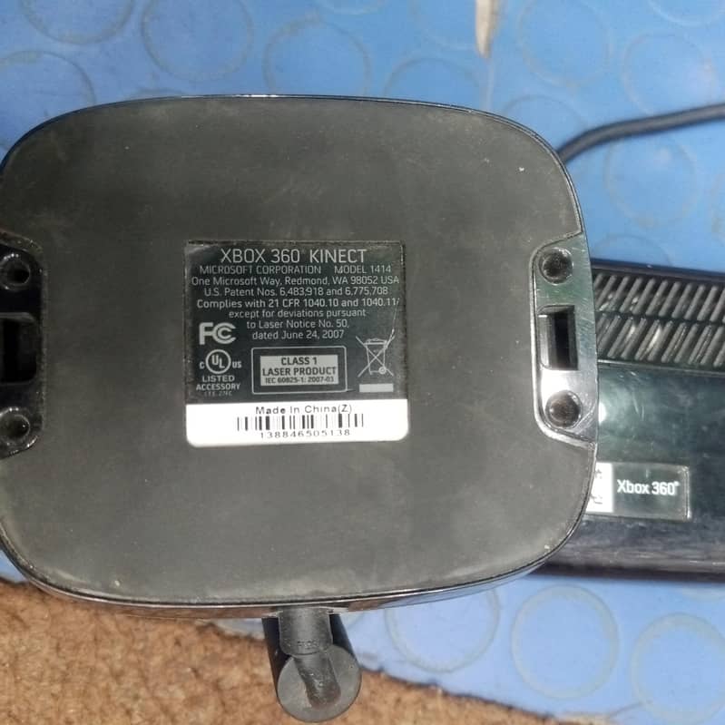 Xbox 360 Kinect sensor 1