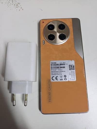 tecno camon 30  9 /10 condition  all ok no open no repair with box