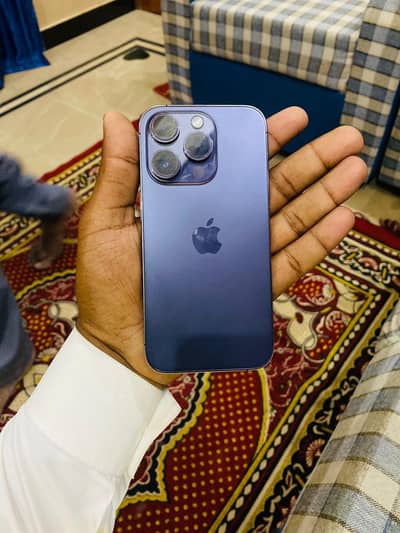 what's app number 03163280168 control